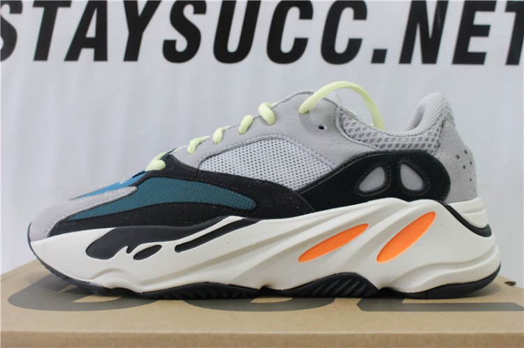 YEEZY WAVE RUNNER 700 OG SOLID GREY - Click Image to Close